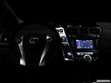  Centered wide dash shot photo